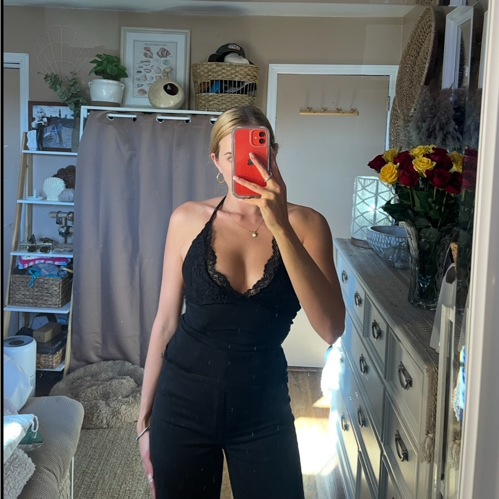 SHEIN black lace trimmed tank top - Picture 5 of 13